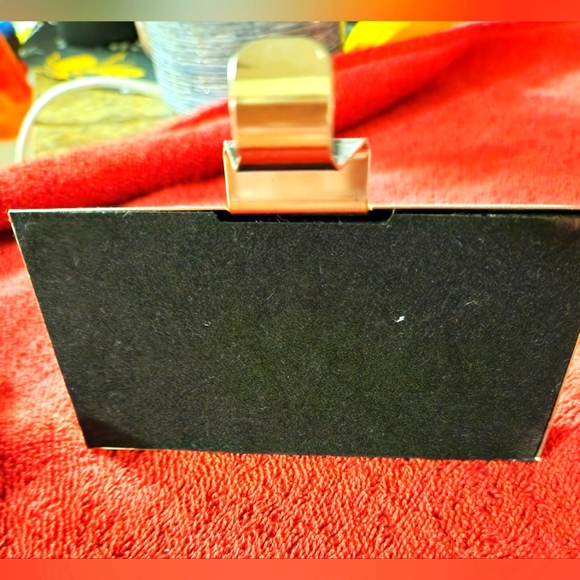 4 stocking holders. - Picture 4 of 4